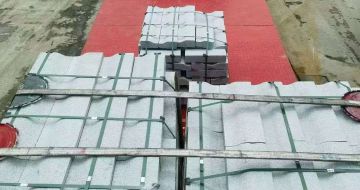 石家庄 芝麻白仿形加直形路沿石出货日常