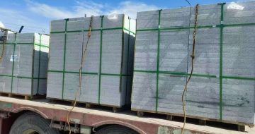 石家庄 芝麻白花岗岩地铺石装车日常