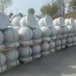 石家庄 白麻花岗岩石材圆球，石球，挡车球，隔离球，景观石球，风水球等