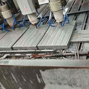 石家庄 芝麻白花岗岩荔枝面盲道雕刻