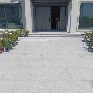 石家庄 芝麻白花岗岩地铺石地面铺装