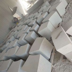 石家庄 白麻花岗岩异形坐凳