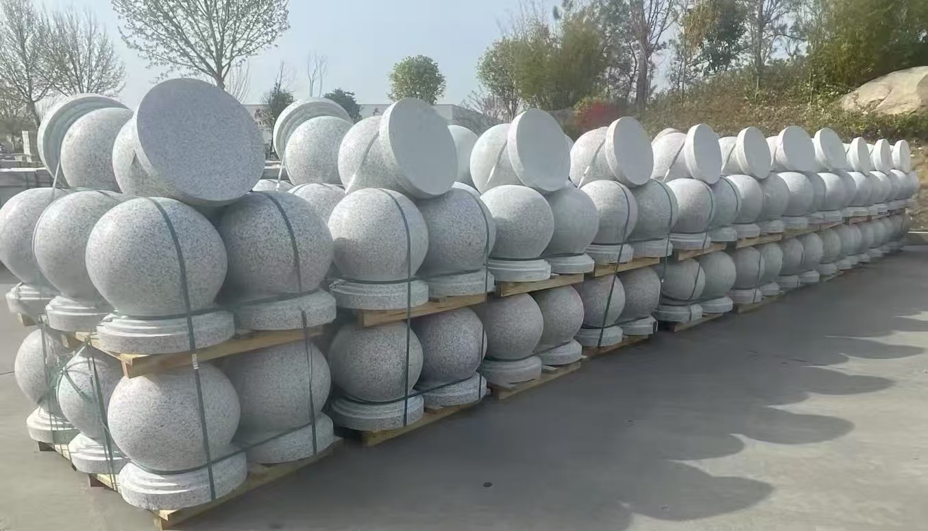 石家庄 白麻花岗岩石材圆球，石球，挡车球，隔离球，景观石球，风水球等