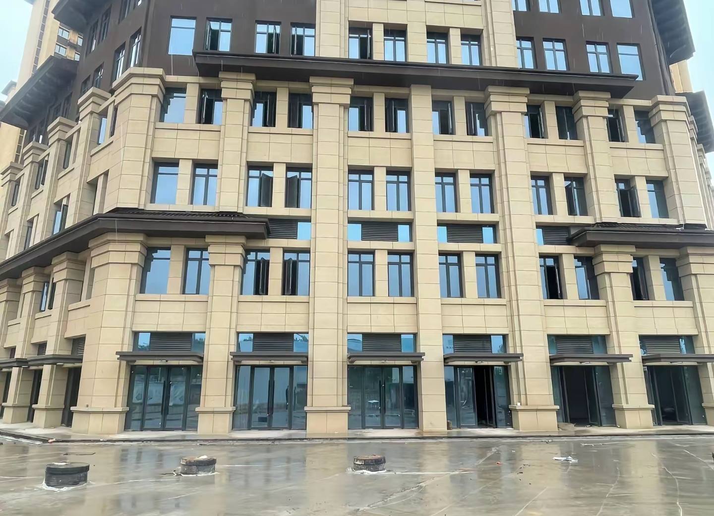 石家庄 黄金麻花岗岩荔枝面小区外墙干挂