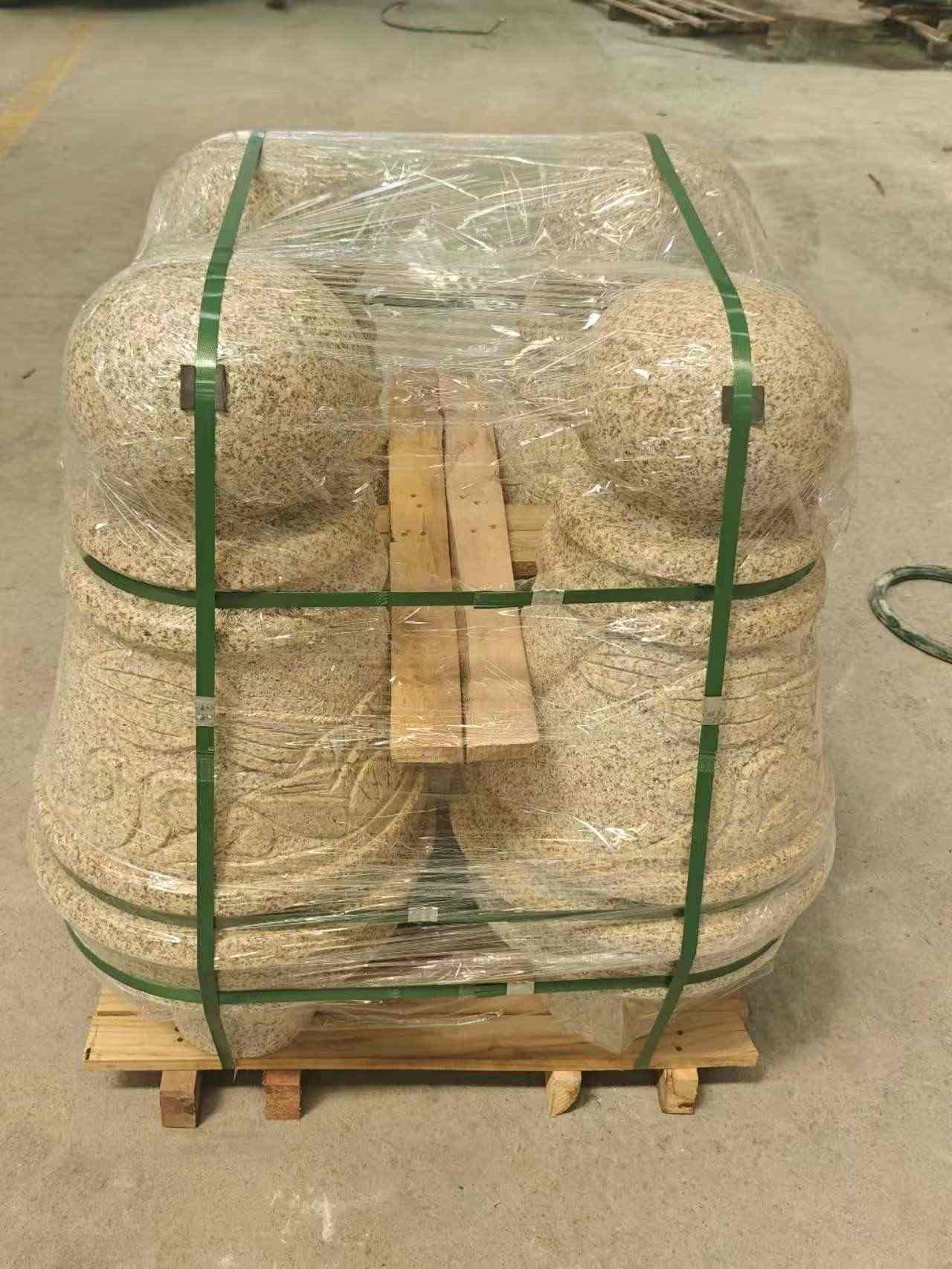 石家庄 黄金麻异形定制雕花——棒棒糖挡车柱