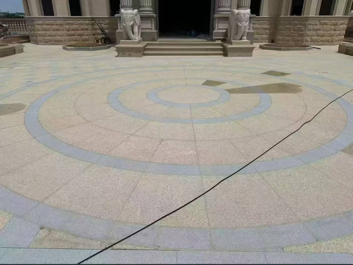 石家庄 黄金麻芝麻灰花岗岩石材地铺拼接效果