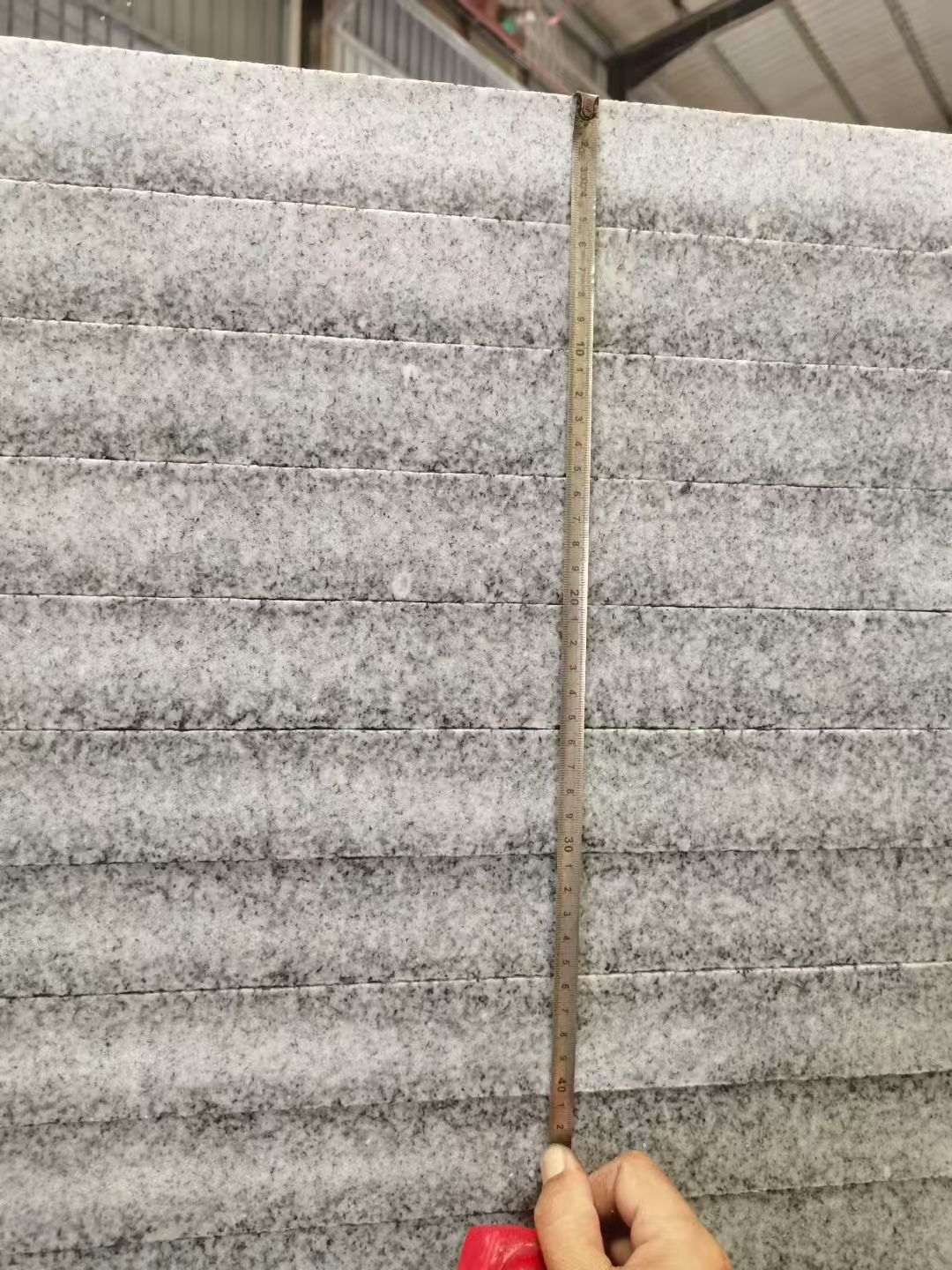 石家庄 芝麻白火烧成品厚薄均匀，B料价格接近A料质量