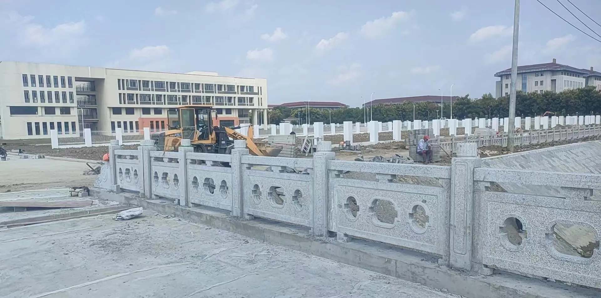 石家庄 白麻花岗岩荔枝面河道栏杆