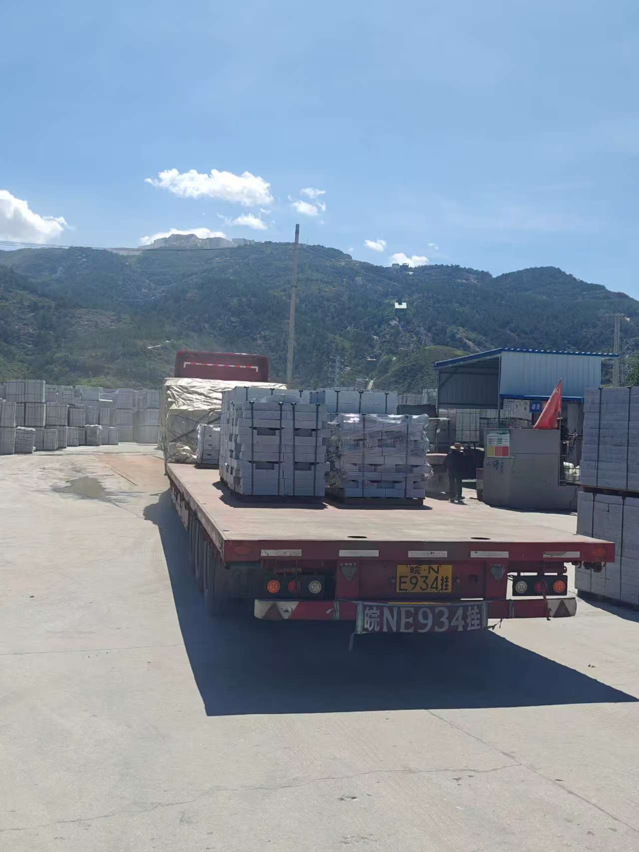 石家庄 芝麻白仿形路沿石，直形路沿石