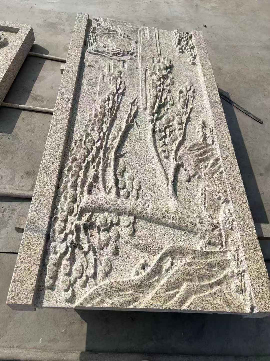 石家庄 黄金麻雕刻板浮雕迎客松