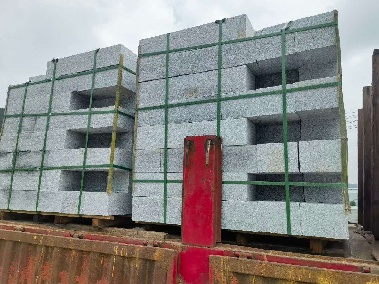 石家庄 芝麻白花岗岩路沿石，平石，路侧石，马路牙子，路缘石，立缘石，平缘石等