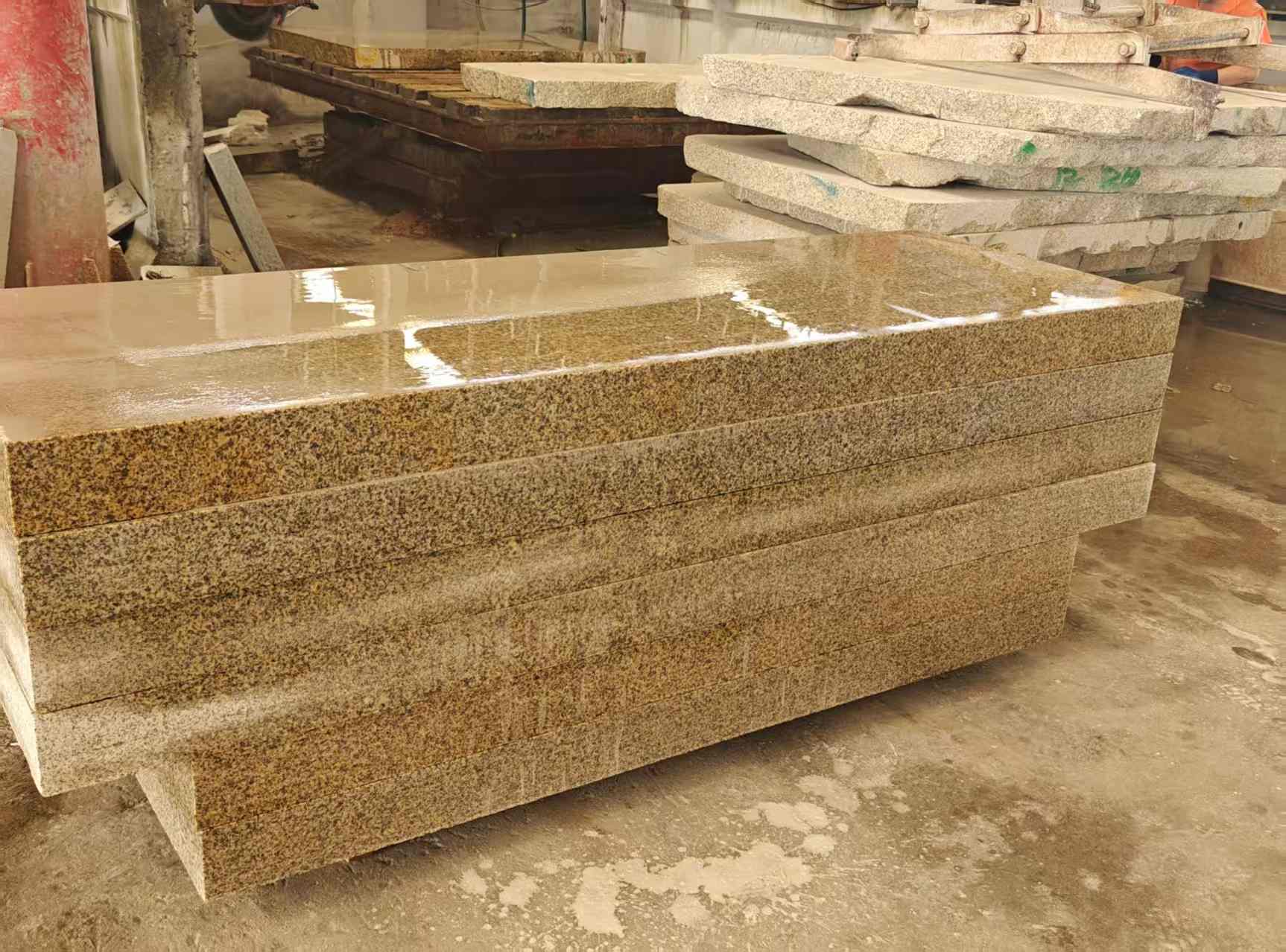 石家庄 黄金麻栏杆料半成品加工中